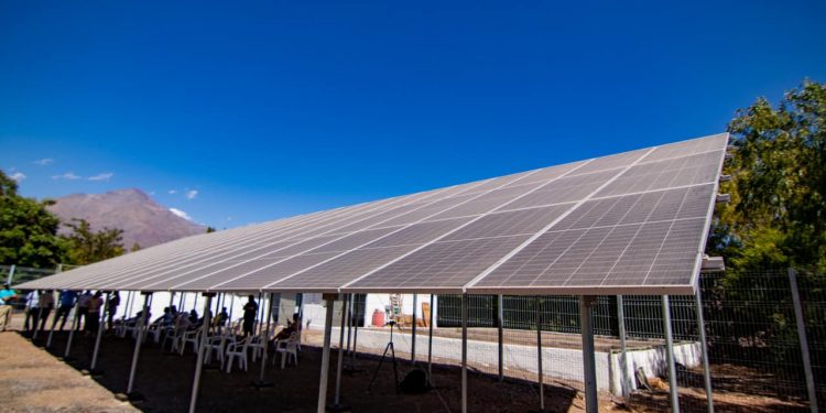 Se inauguran dos importantes proyectos solares para la comunidad de Petorca