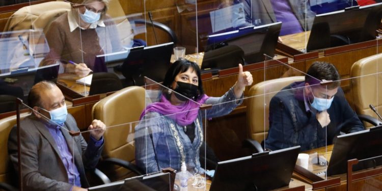 Cámara aprueba proyecto de ley que prorroga mandato de directivas de juntas de vecinos, organizaciones comunitarias, cooperativas y asociaciones gremiales