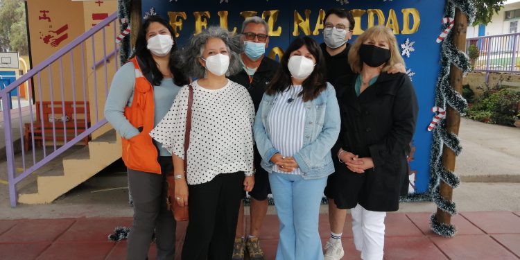 Minera Las Cenizas Faena Cabildo entregó materiales para mejorar espacios de Escuela Hans Wenke Mengers