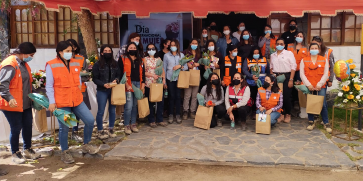Mujeres mineras fueron reconocidas por su aporte y compromiso con este sector productivo