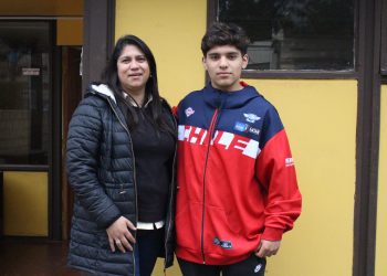 Minera Las Cenizas Faena Cabildo financió pasajes a motociclista local que competirá en el Mundial de Francia