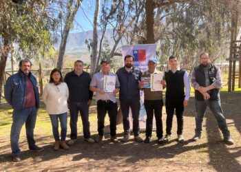 Secretario Ejecutivo de la CNR entrega bonificaciones de riego en beneficio de la pequeña agricultura de Cabildo