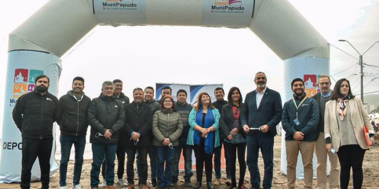 ANFP Y ASOCIACIÓN DE MUNICIPALIDADES DE CHILE  FIRMAN CONVENIO EN PAPUDO.