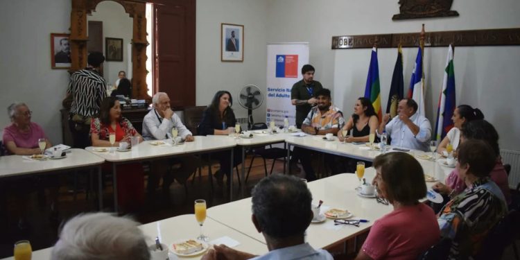 EN LA REGIÓN DE VALPARAÍSO YA PUEDEN POSTULAR AL FONDO NACIONAL DE SENAMA LAS ORGANIZACIONES DE PERSONAS MAYORES