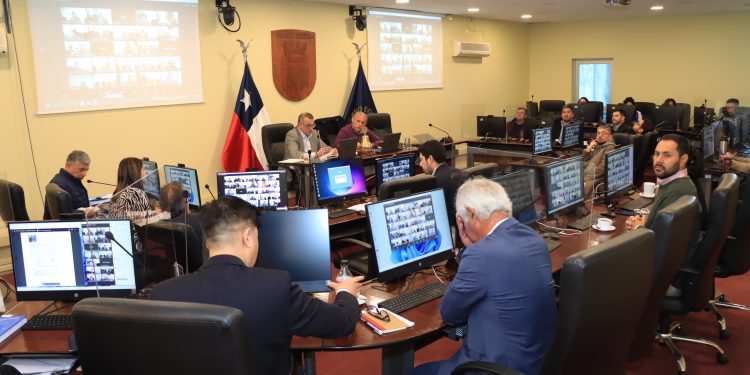 Gobierno Regional de Valparaíso aprueba más de 6 mil millones para dar continuidad a programas ProEmpleo.