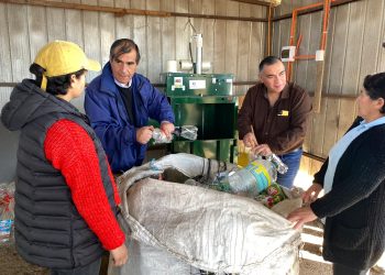 COMUNA DE LA LIGUA INAUGURA PROYECTO PARA AVANZAR EN RECICLAJE DOMICILIARIO.