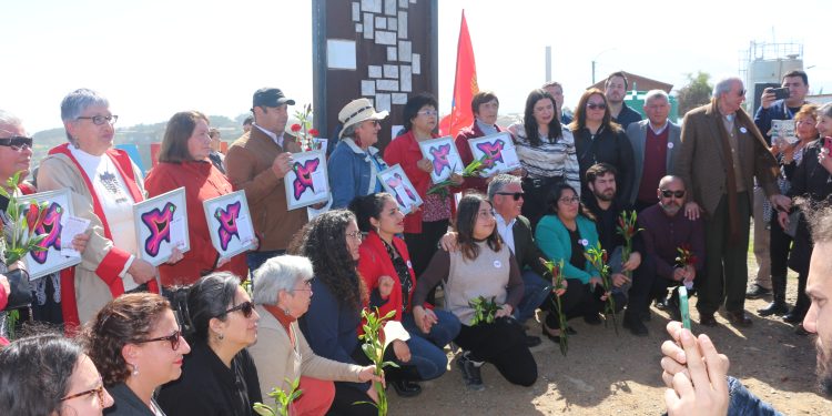 Una emotiva ceremonia se desarrolló en la localidad de La Ballena en homenaje a Marta Ugarte Román.