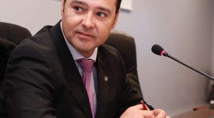 Consejero Regional Christián Macaya pide ampliar análisis de inhibidores de señal a cárceles de toda la región.