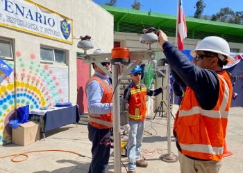 CGE y autoridades lanzan campaña “Volantín Seguro CGE” para prevenir accidentes relacionados a las redes eléctricas en Fiestas Patrias en Cabildo