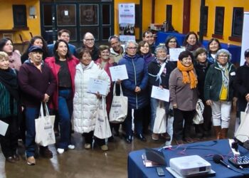 Escuela Abierta capacitó a dirigencias de Cabildo, Petorca, La Cruz y La Ligua en nuevas herramientas digitales para impulsar proyectos locales.