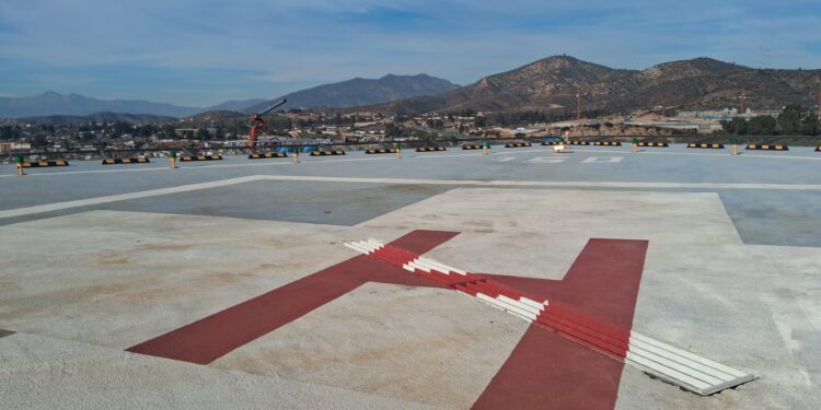 Moderno helipuerto del Hospital Provincial Marga Marga avanza en su habilitación tras primera inspección por parte de la Dirección General de Aeronáutica Civil.